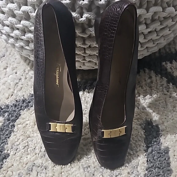 Salvatore Ferragamo Shoes - Picture 1 of 10